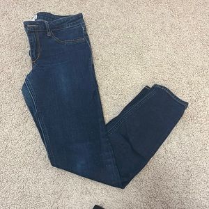 Abercrombie & Fitch Dark Wash Skinny Jean